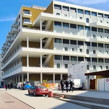 아파트 L17 Arenas 3 Balconies 5mins To The Sea *